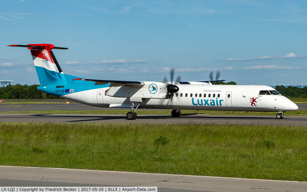 LX-LQI, 2016 Bombardier DHC-8-402Q Dash 8 Dash 8 C/N 4534, taxying to the active