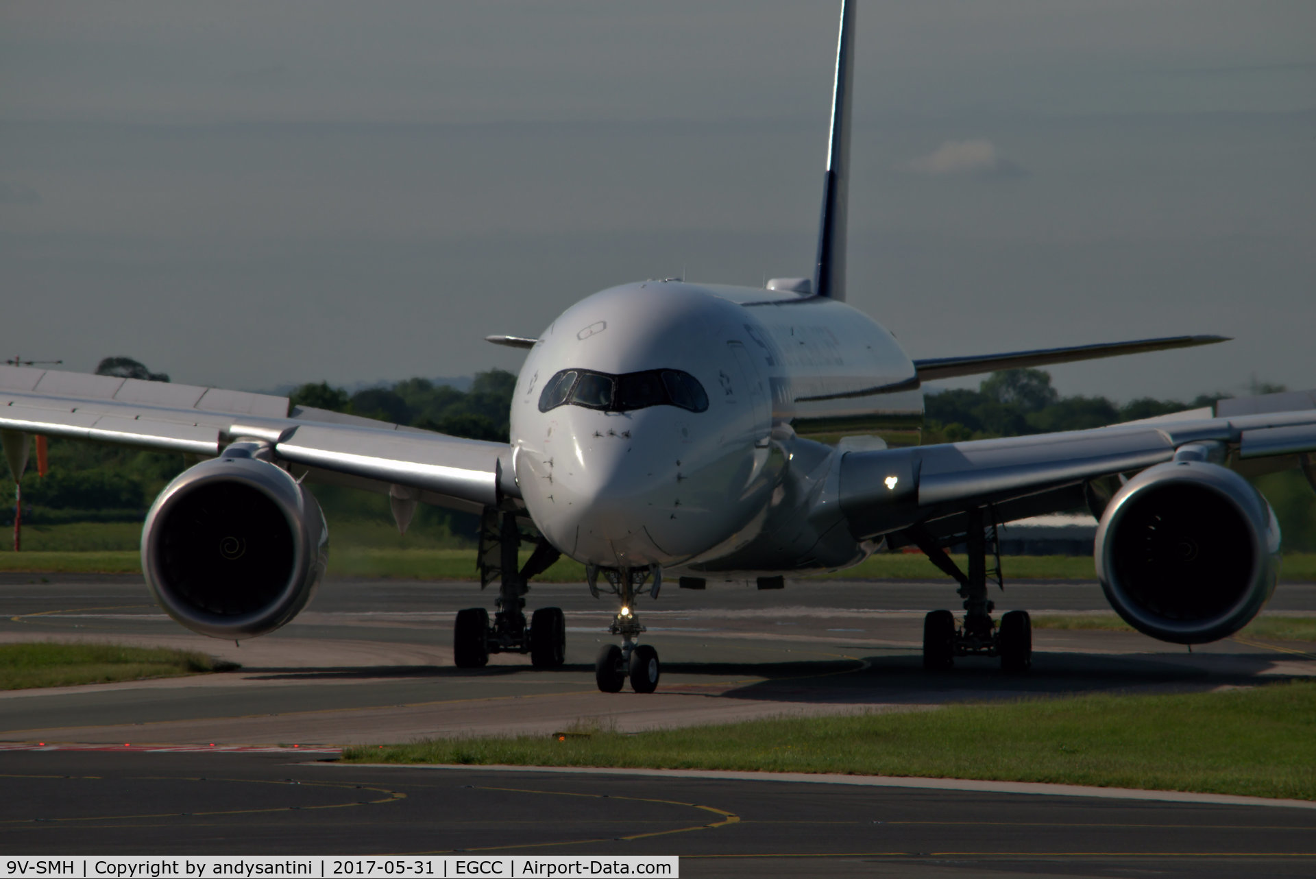 9V-SMH, 2016 Airbus A350-941 C/N 068, just left 23R now taxing to its gate/stand