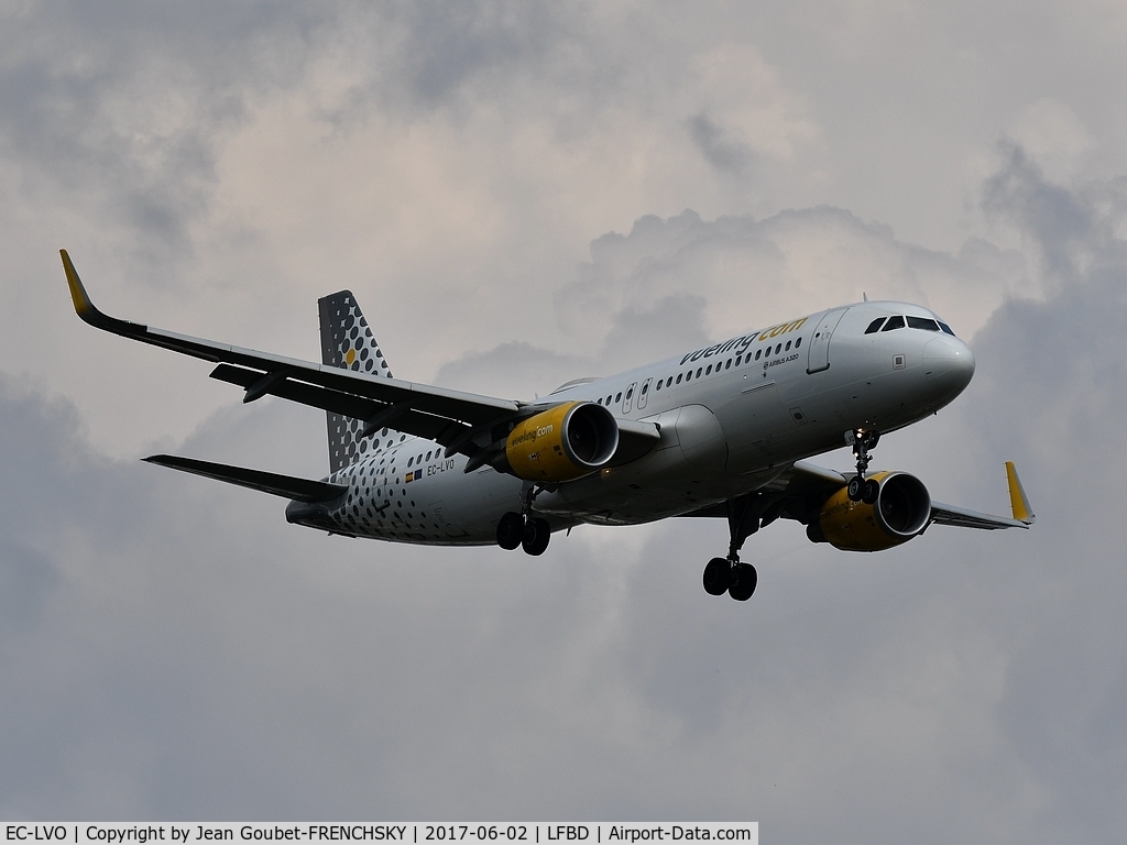EC-LVO, 2013 Airbus A320-214 C/N 5533, Vueling VY2915	from Barcelona landing runway 23