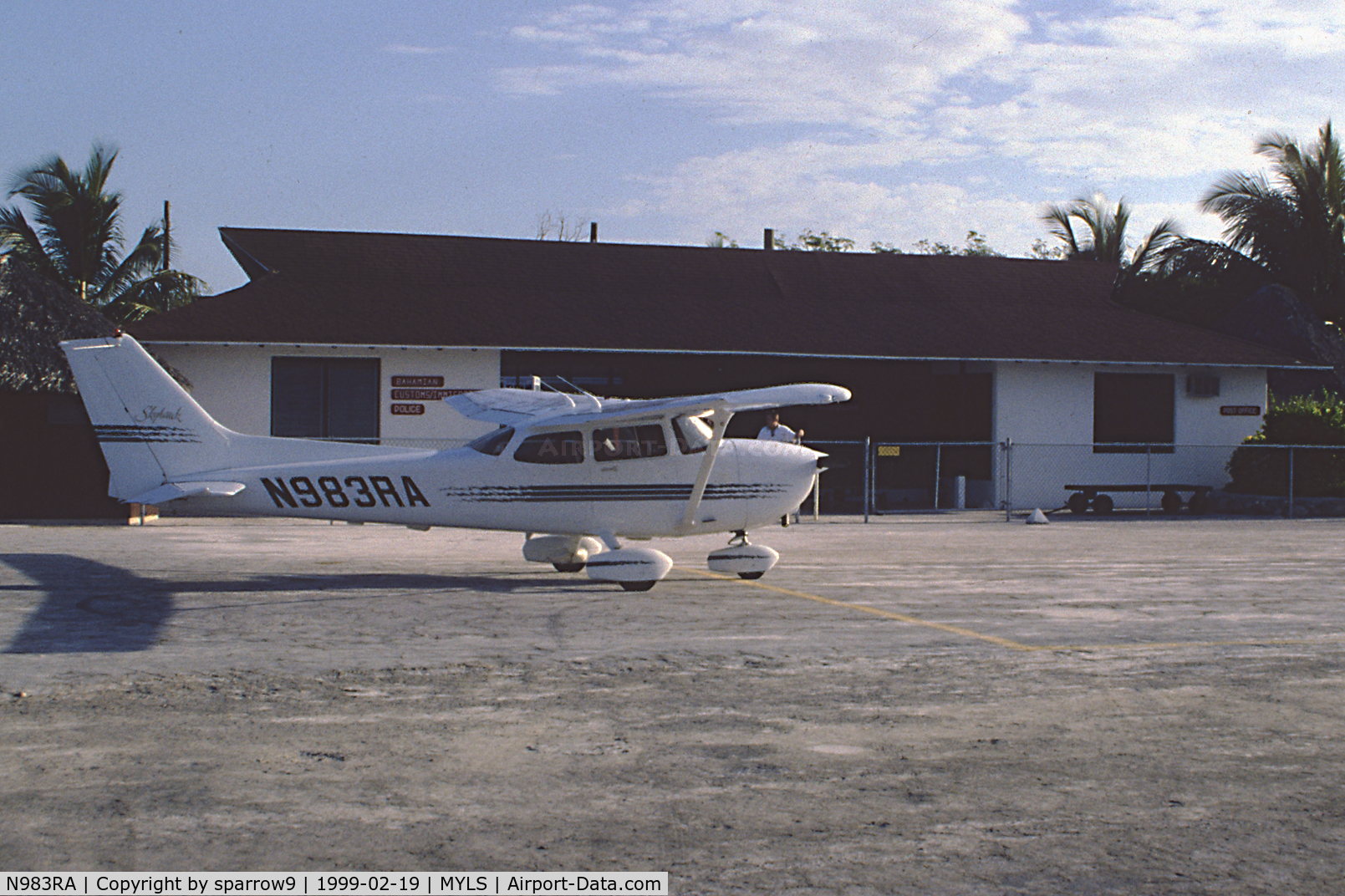 N983RA, 1997 Cessna 172R C/N 17280097, Bahamas, Stella Maris! Scanned from a slide.