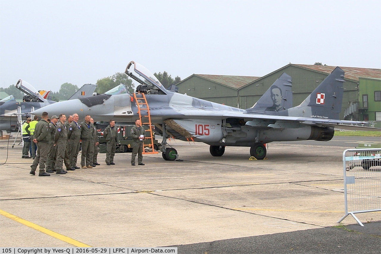 105, Mikoyan-Gurevich MiG-29A C/N 2960535105, Polish Air Force Mikoyan-Gurevich MiG-29A, Static display, Creil Air Base 110 (LFPC-CSF) Open day 2016