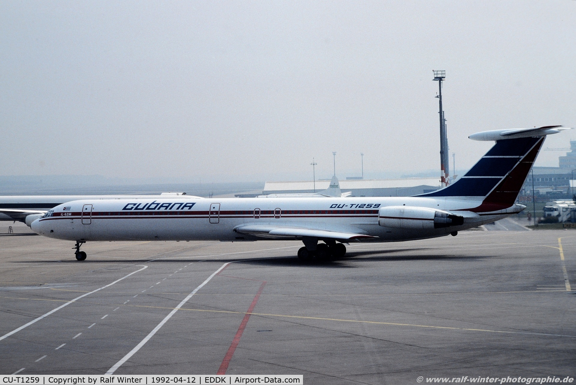 CU-T1259, 1984 Ilyushin Il-62M C/N 3445111, Ilyushin IL-62M - Cubana - 3445111 - CU-T1259 - 12.04.1992 - CGN