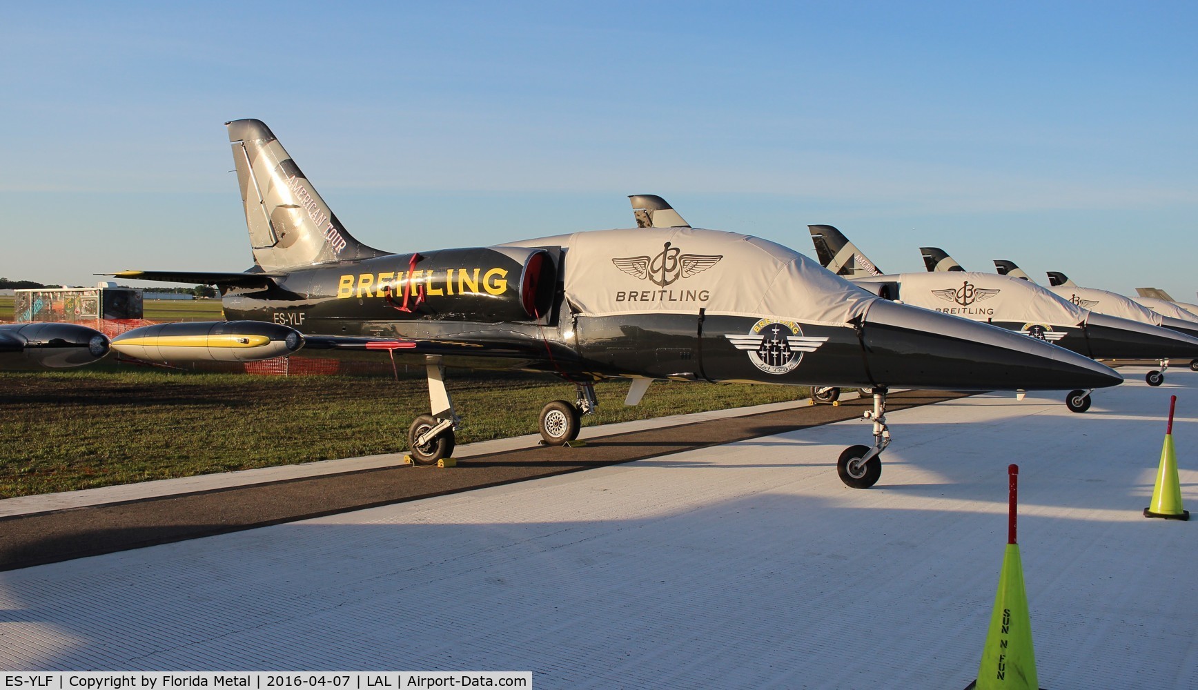 ES-YLF, Aero L-39 Albatros C/N 433141, Breitling