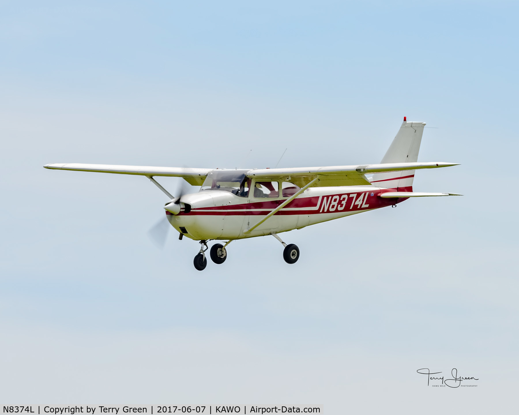 N8374L, 1968 Cessna 172I C/N 17256574, KAWO