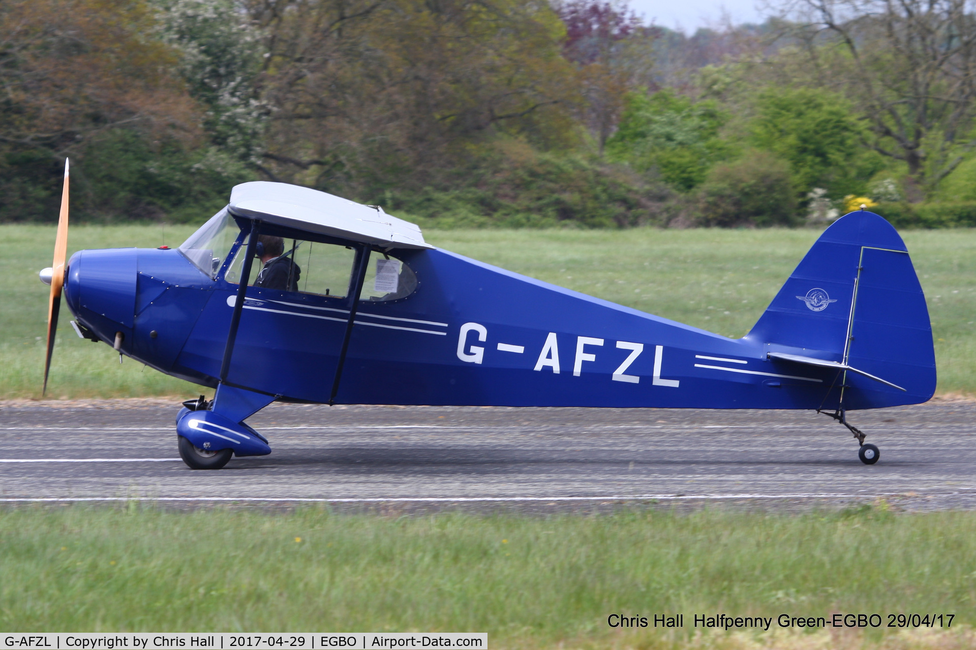 G-AFZL, 1939 Porterfield CP-50 Collegiate C/N 581, at the Radial & Trainer fly-in