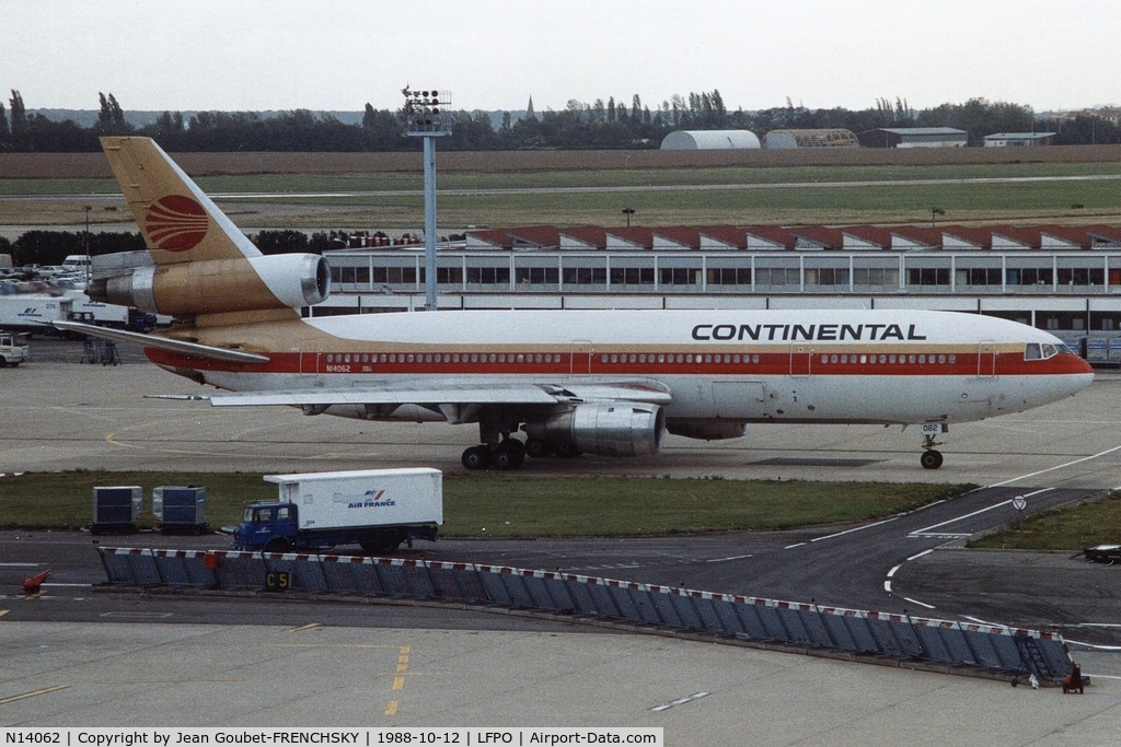 N14062, 1973 Douglas DC-10-30 C/N 47863, Continental at Paris Orly, departure to Chicago (rrg 3/85, rg 6/90 WTCT (wore VASP Brazil c/s on port side), stored 09/2001, b/u ROW Roswell airport 06/2002, canx 6/11/2003