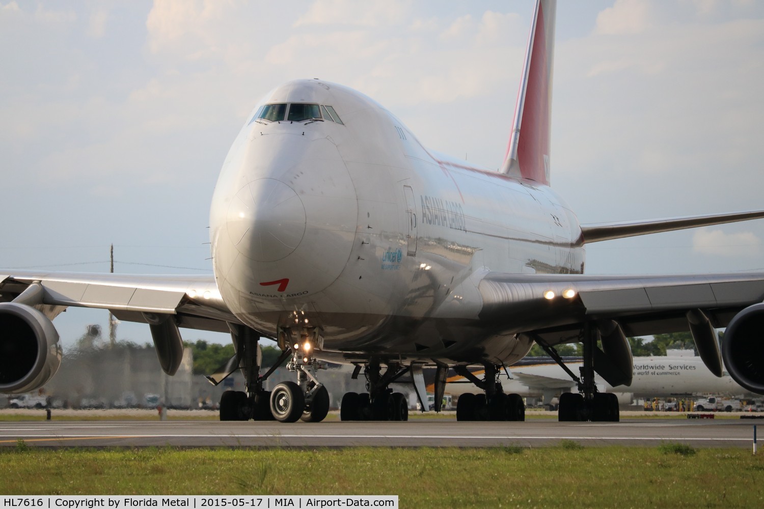 HL7616, 2004 Boeing 747-446F (SCD) C/N 33748, Asiana Cargo