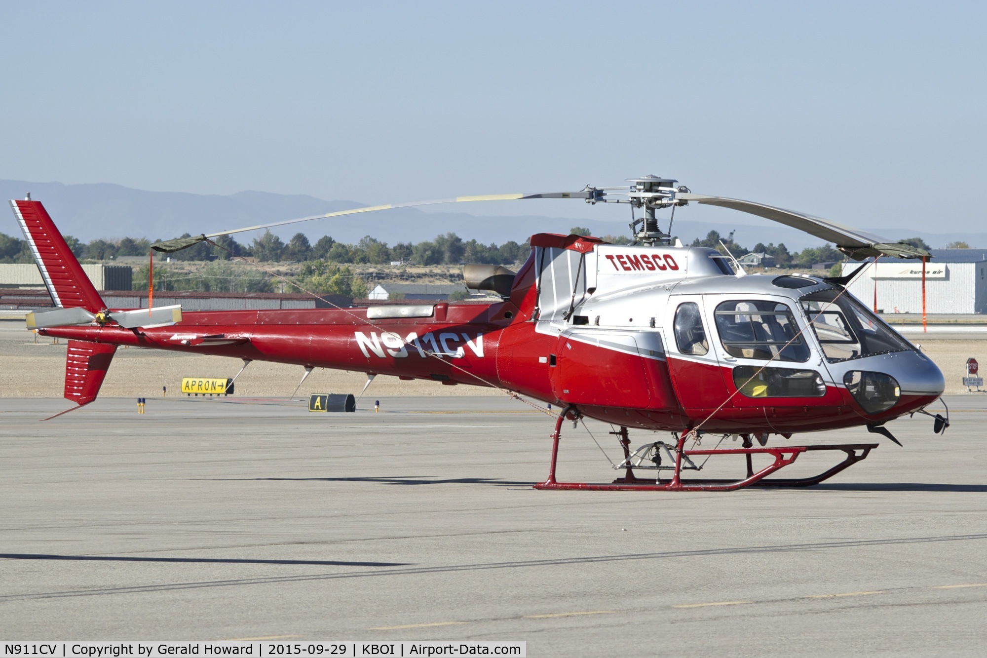 N911CV, 1998 Eurocopter AS-350B-3 Ecureuil Ecureuil C/N 3142, Parked on north GA ramp.