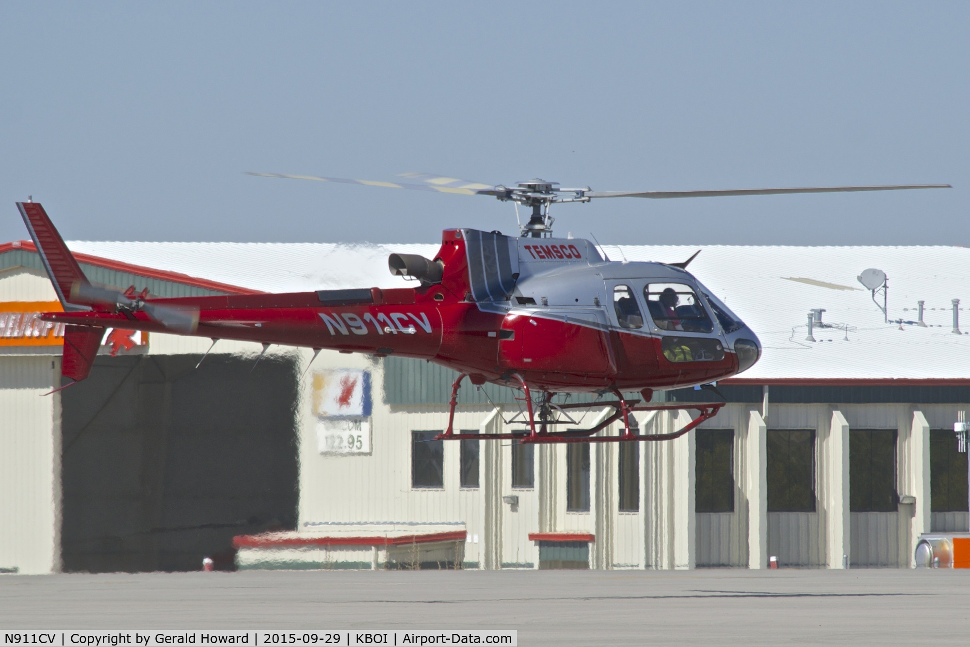 N911CV, 1998 Eurocopter AS-350B-3 Ecureuil Ecureuil C/N 3142, Departing BOI.