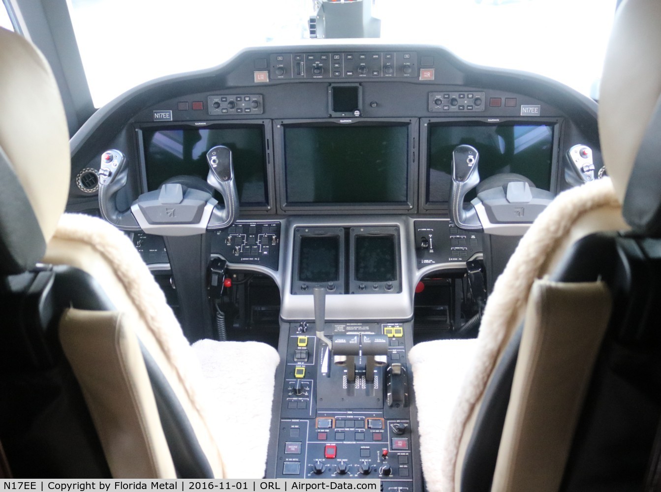 N17EE, 2014 Cessna 680 Citation Sovereign + C/N 680-0528, Sovereign +