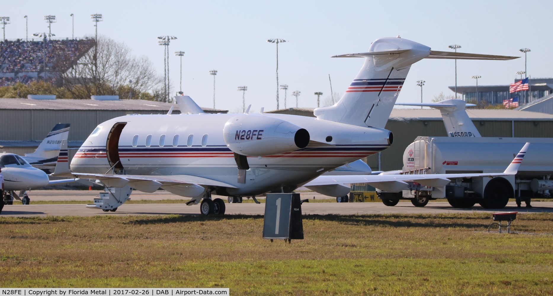 N28FE, 2012 Bombardier Challenger 300 (BD-100-1A10) C/N 20361, Challenger 300