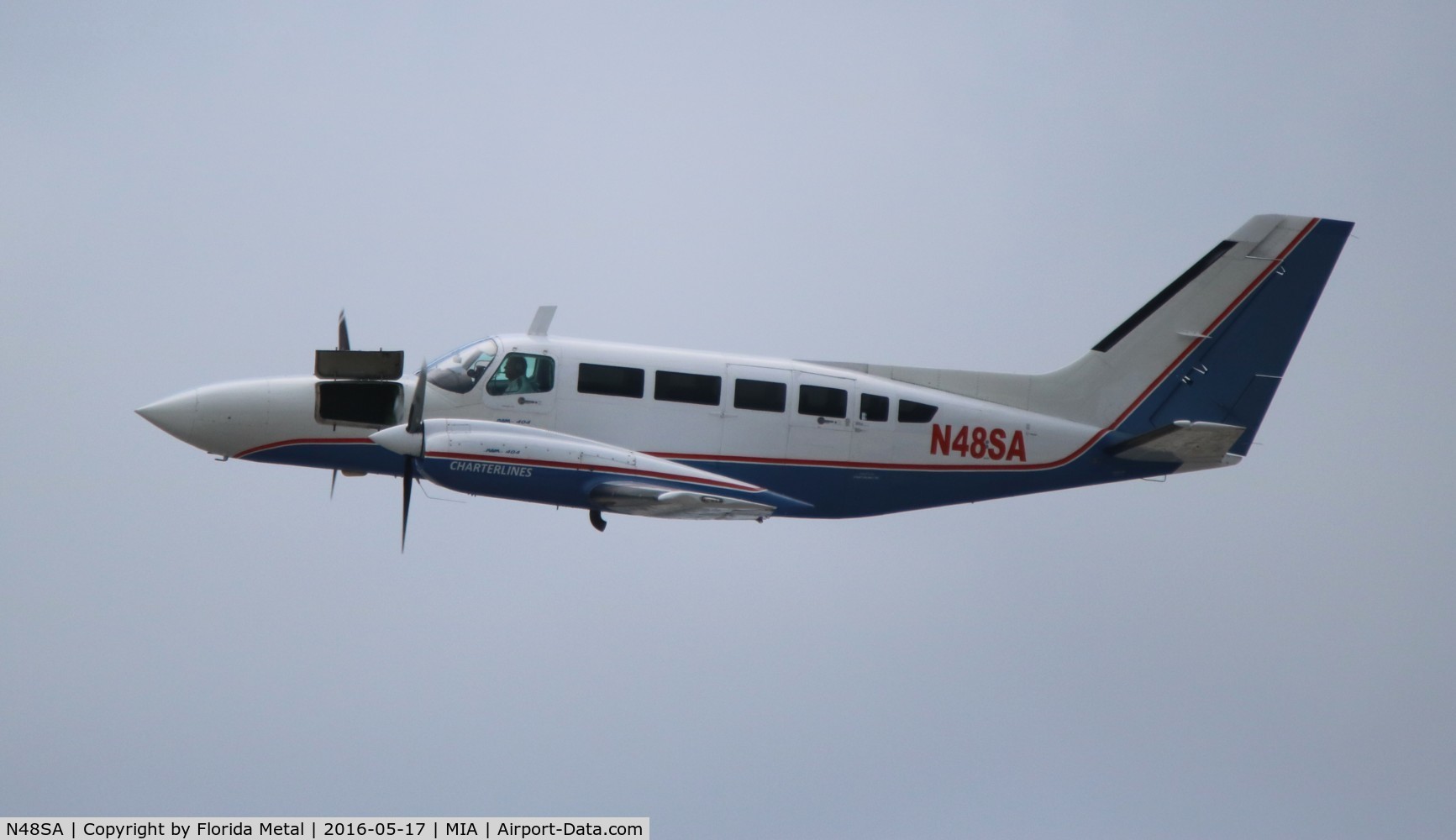 N48SA, 1979 Cessna 404 Titan C/N 404-0417, Cessna 404 with compartment open