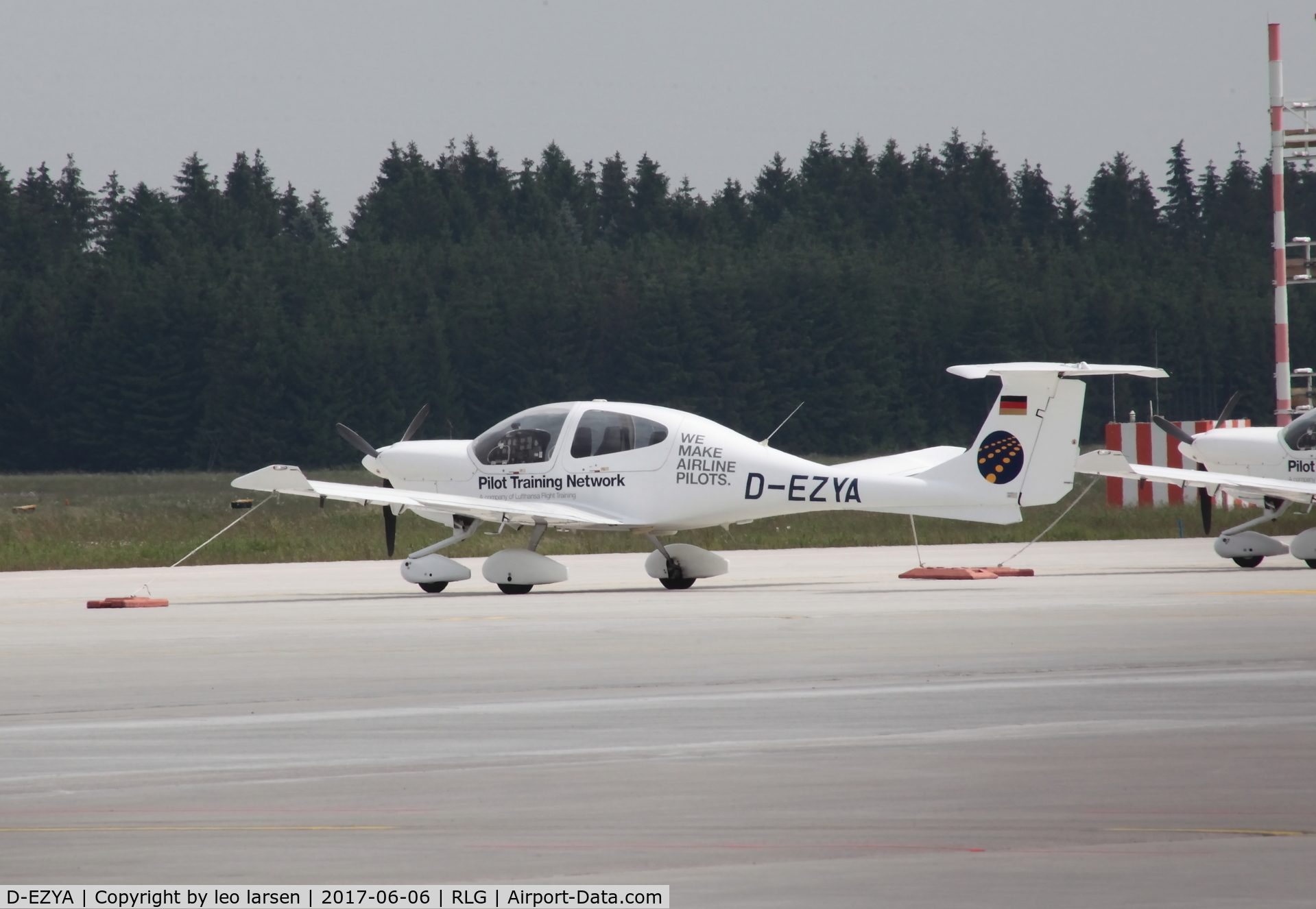 D-EZYA, Diamond DA-40 Diamond Star C/N 40.081, Rostock Laarge 6.6.2017