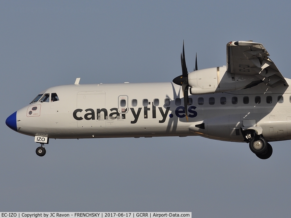 EC-IZO, 2004 ATR 72-202 C/N 711, CanaryFly PM729 landing  from Las Palmas (LPA)