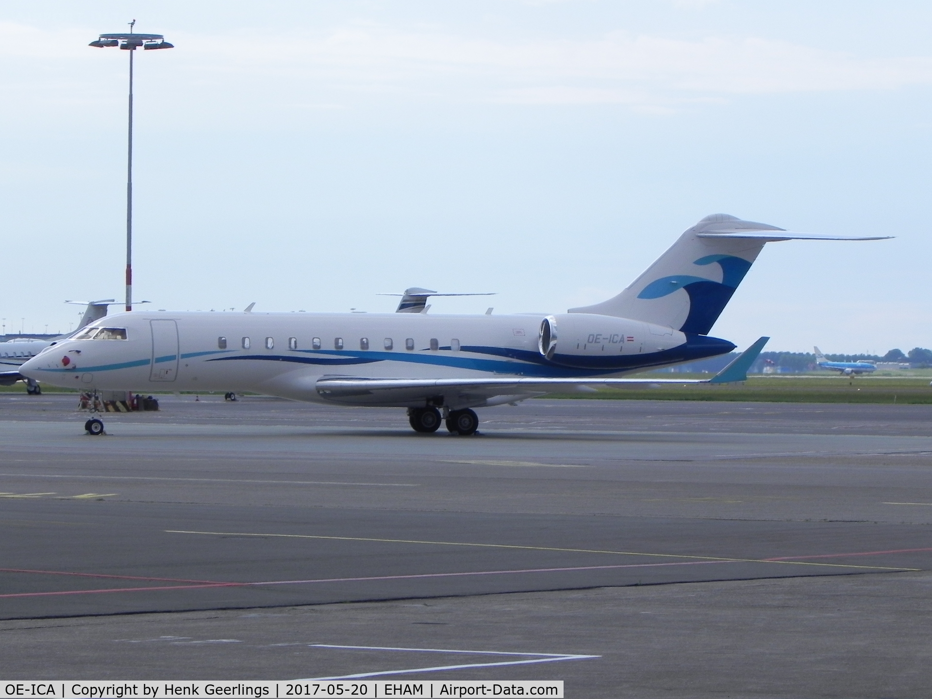 OE-ICA, 2013 Bombardier BD-700-1A10 Global 5000 C/N 9542, SPL _ EAST VIP Terminal