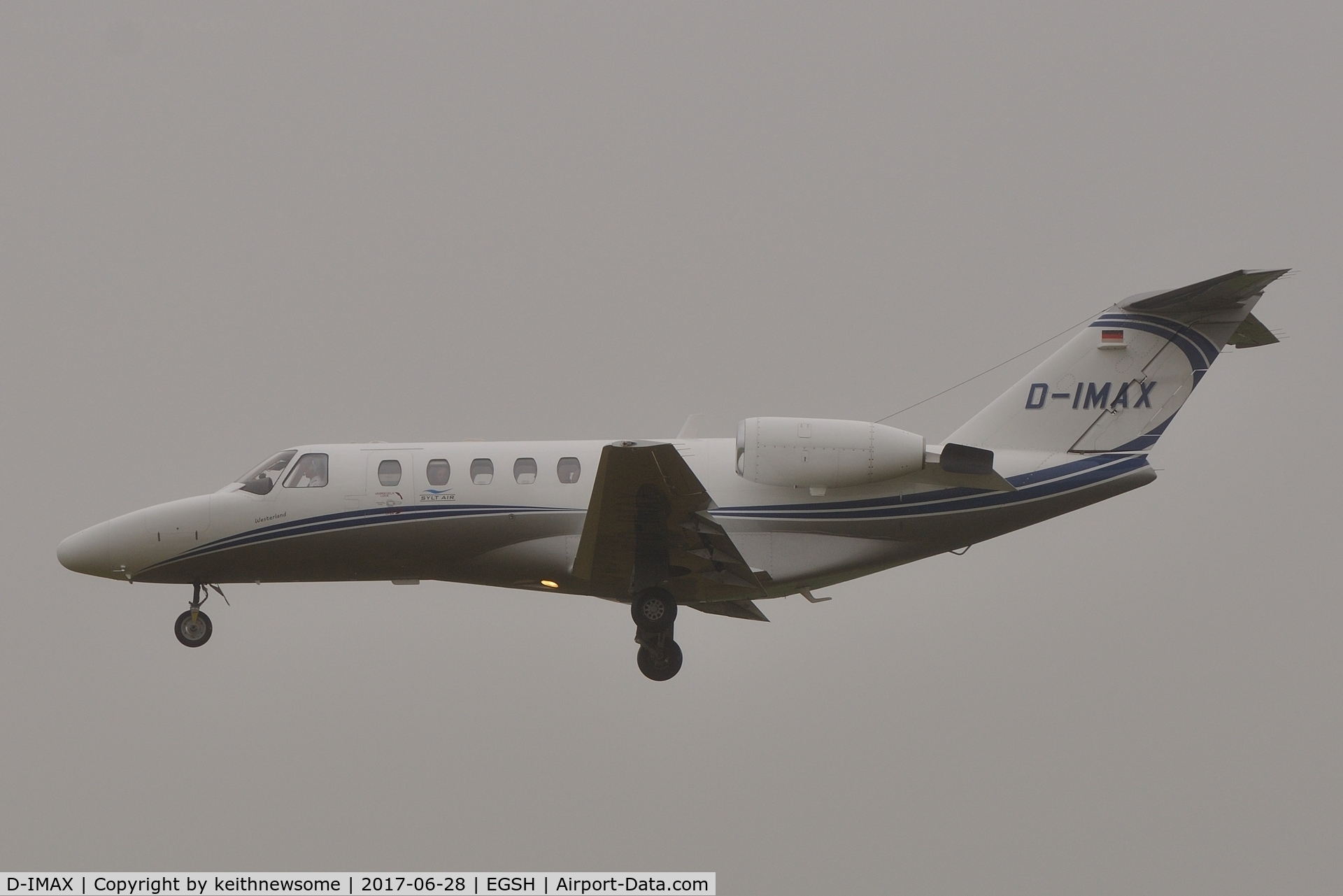 D-IMAX, 2004 Cessna 525A CitationJet CJ2 C/N 525A-0195, Arriving in wet conditions.
