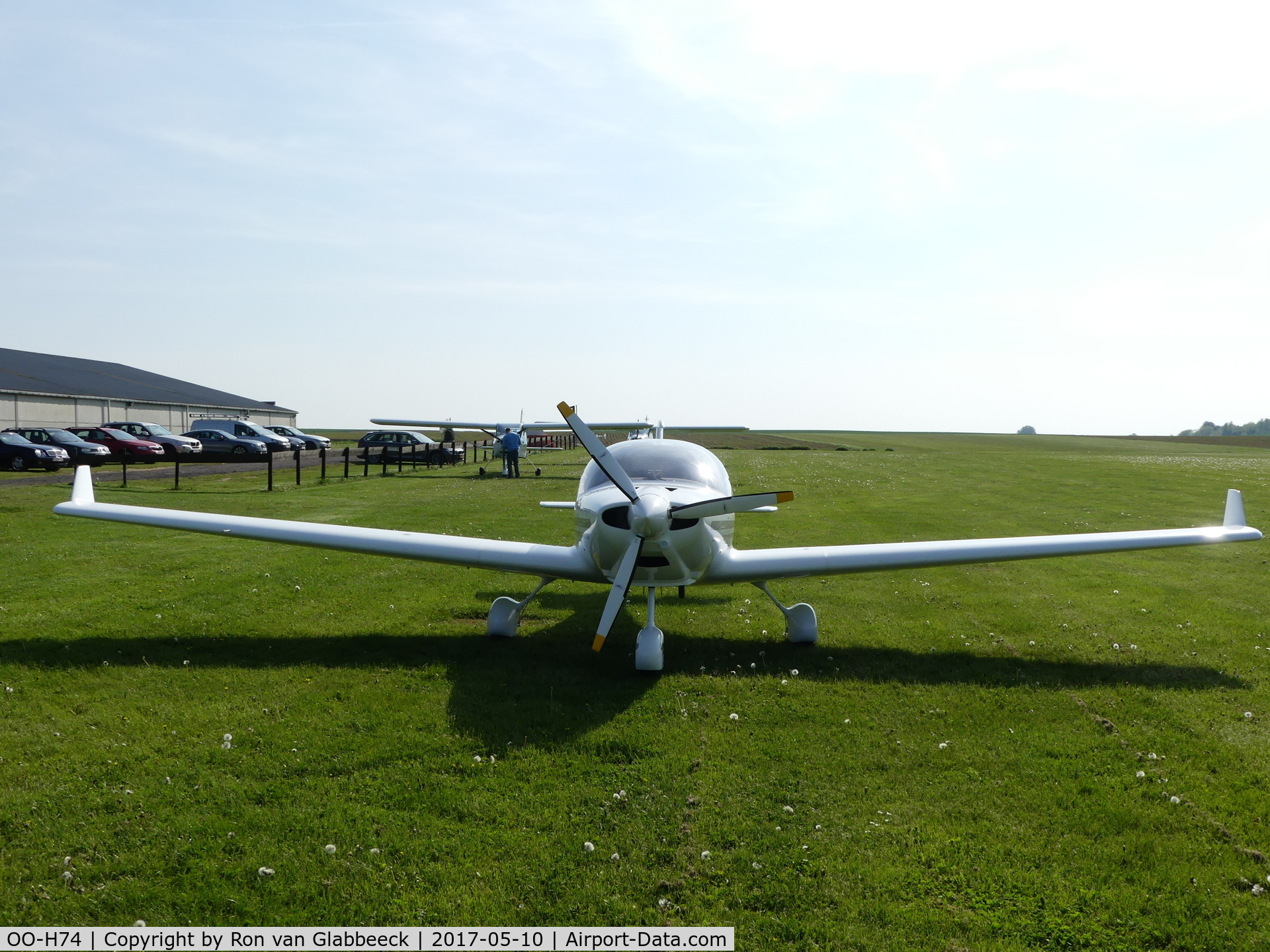 OO-H74, 2009 Aerospool WT-9 Dynamic LSA C/N DY339/2009, From the front