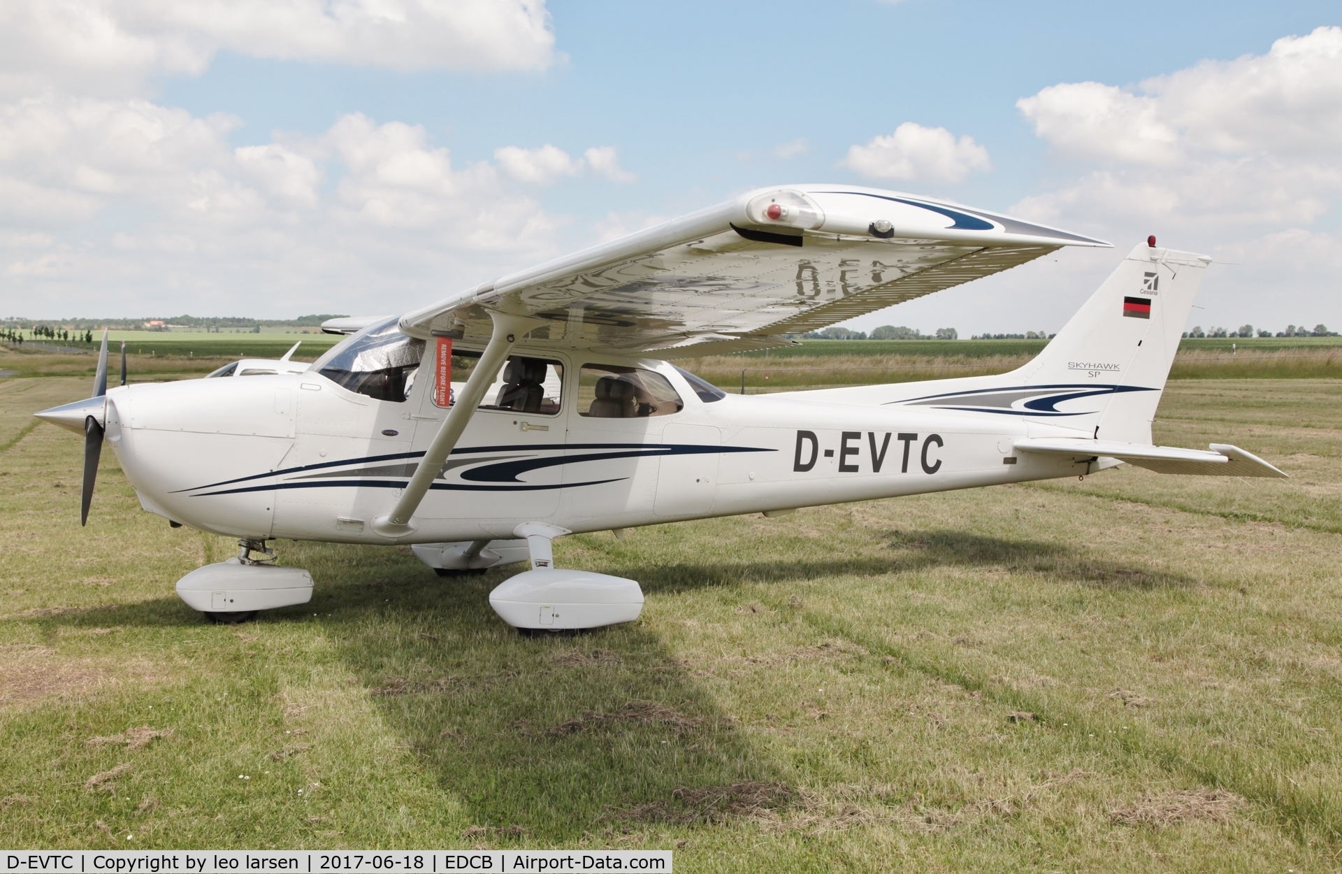 D-EVTC, 2005 Cessna 172S C/N 172S10037, Ballenstedt 18.6.2017