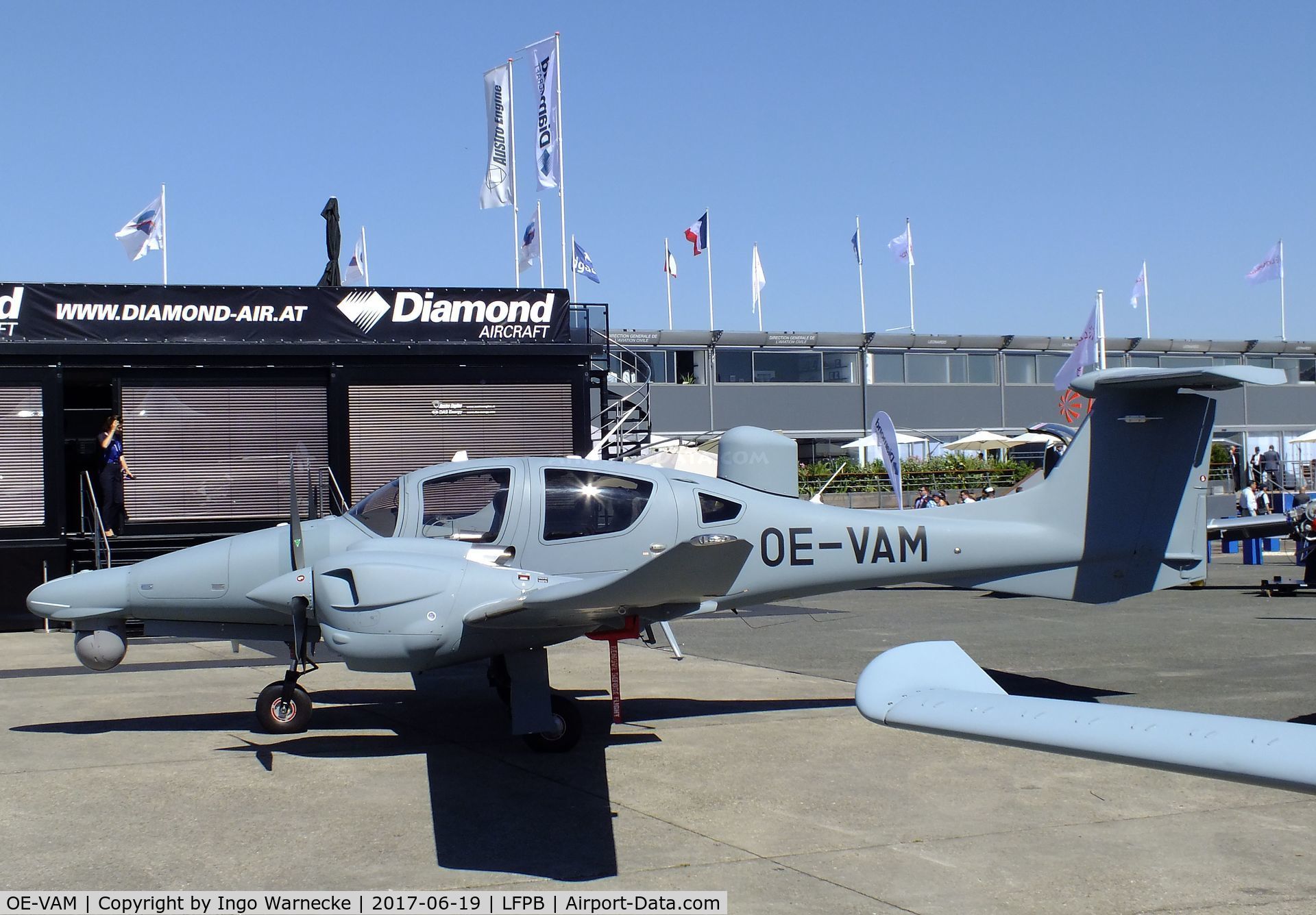 OE-VAM, 2016 Diamond DA-62 C/N 62.029, Diamond DA-62 at the Aerosalon 2017, Paris