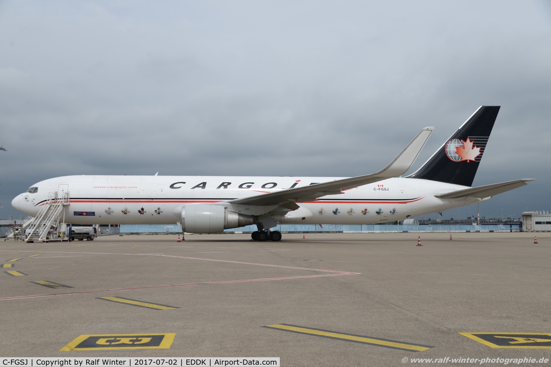 C-FGSJ, 1993 Boeing 767-39H C/N 26256, Boeing 767-39H(ER)(BCF)(WL) - CargoJet Airways Sticker 'Canada 150 Canada Post' - C-FGSJ - 02.07.2017 - CGN