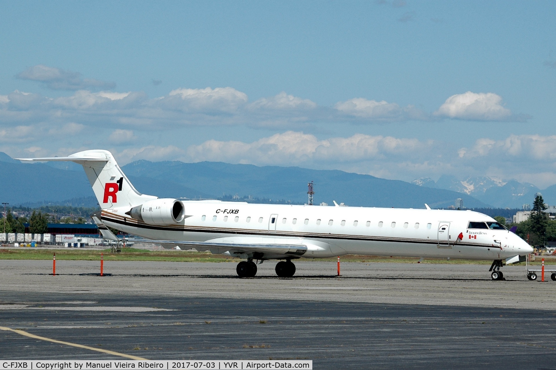 C-FJXB, 1999 Bombardier CRJ-701 (CL-600-2C10) Regional Jet C/N 10004, YVR South Terminal