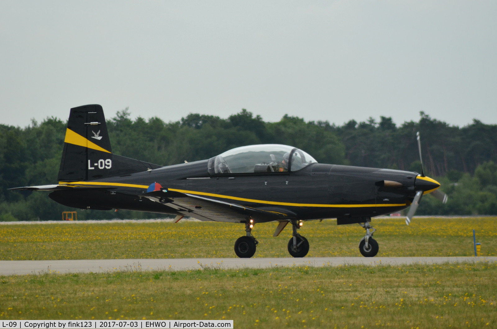 L-09, 1988 Pilatus PC-7 Turbo Trainer C/N 546, PC7