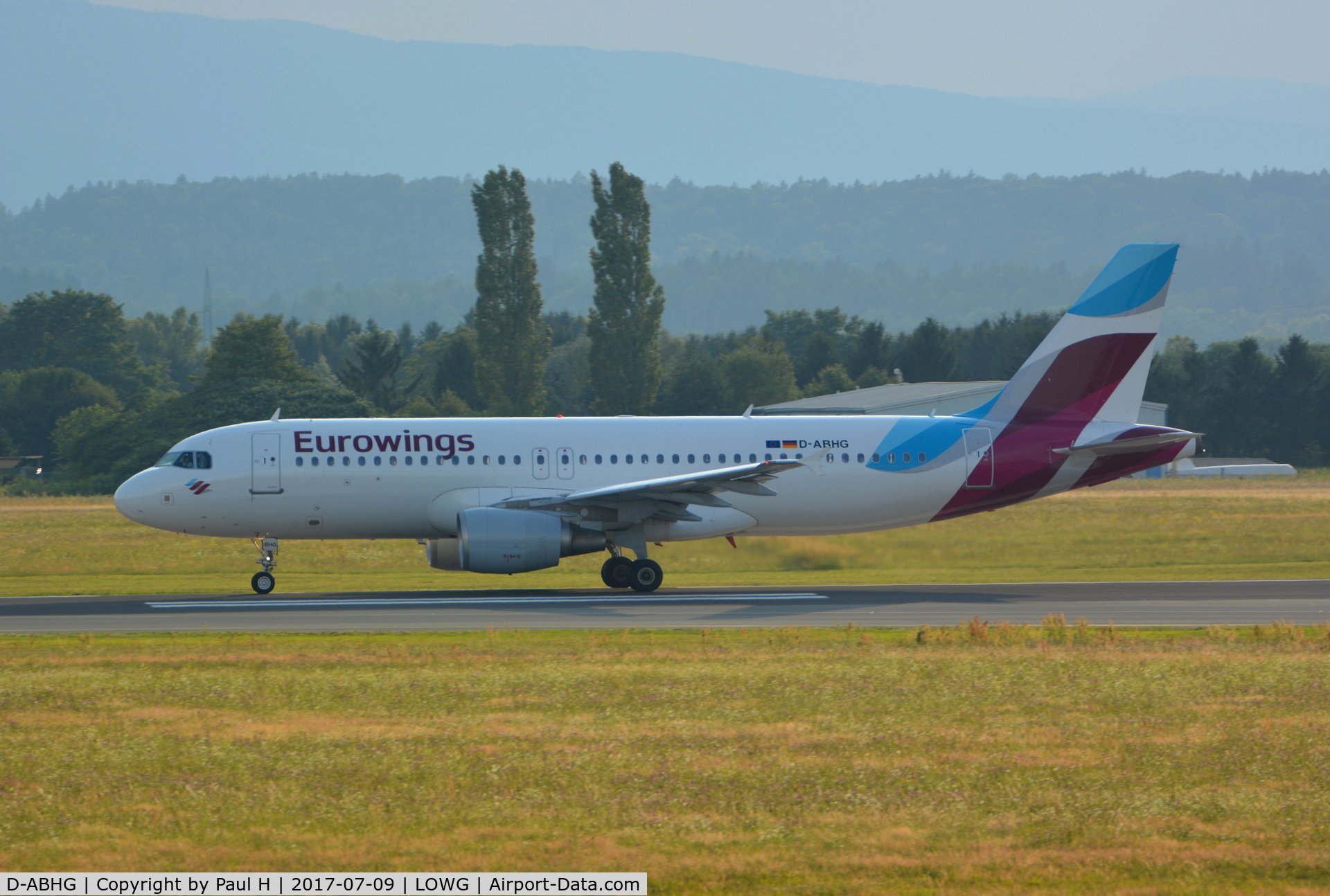 D-ABHG, 2006 Airbus A320-214 C/N 2867, Eurowings A320 taking-off at LOWG