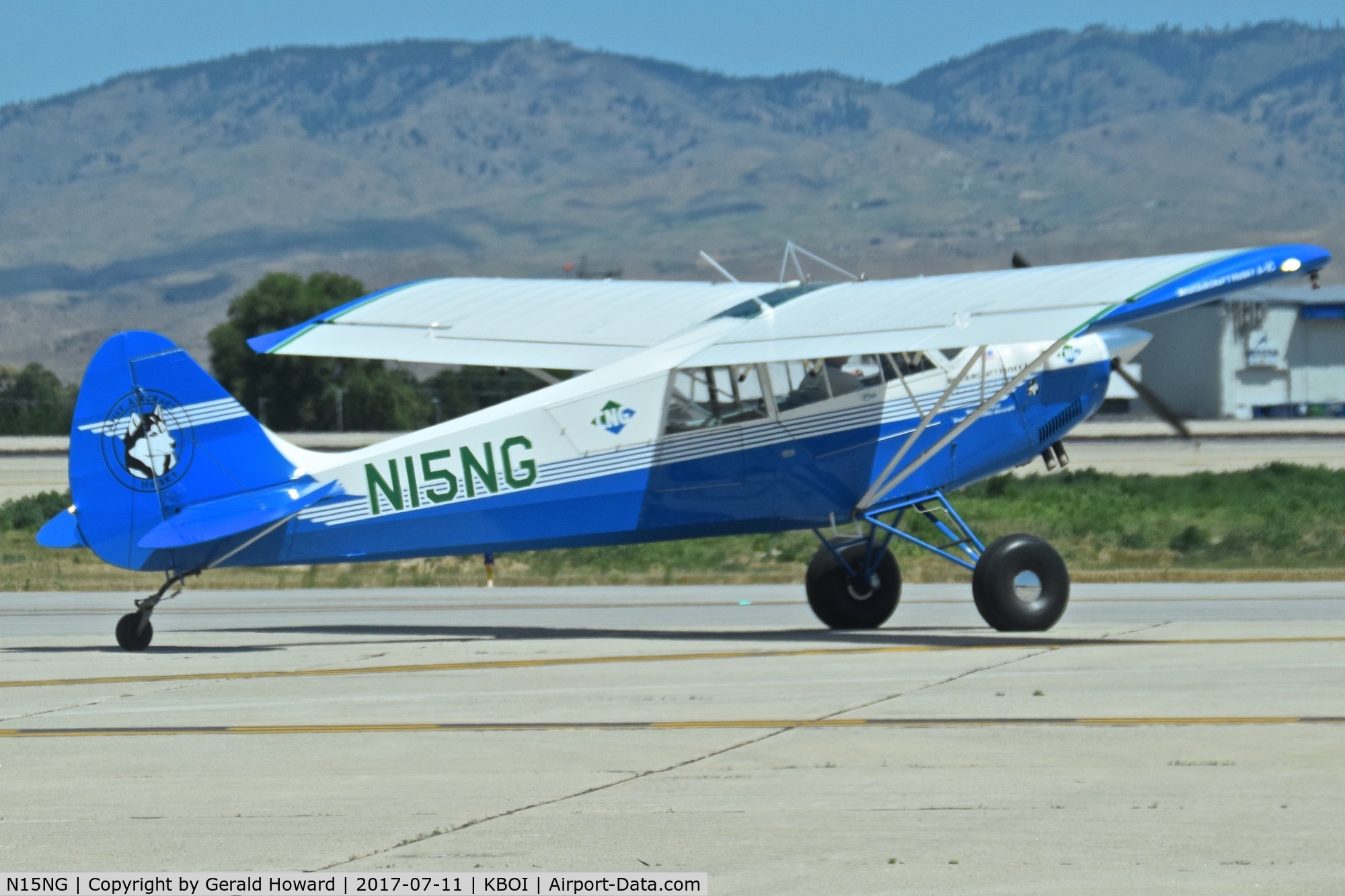 N15NG, 2013 Aviat A-1C-200 Husky C/N 3189, Taxing to RWY 28L.