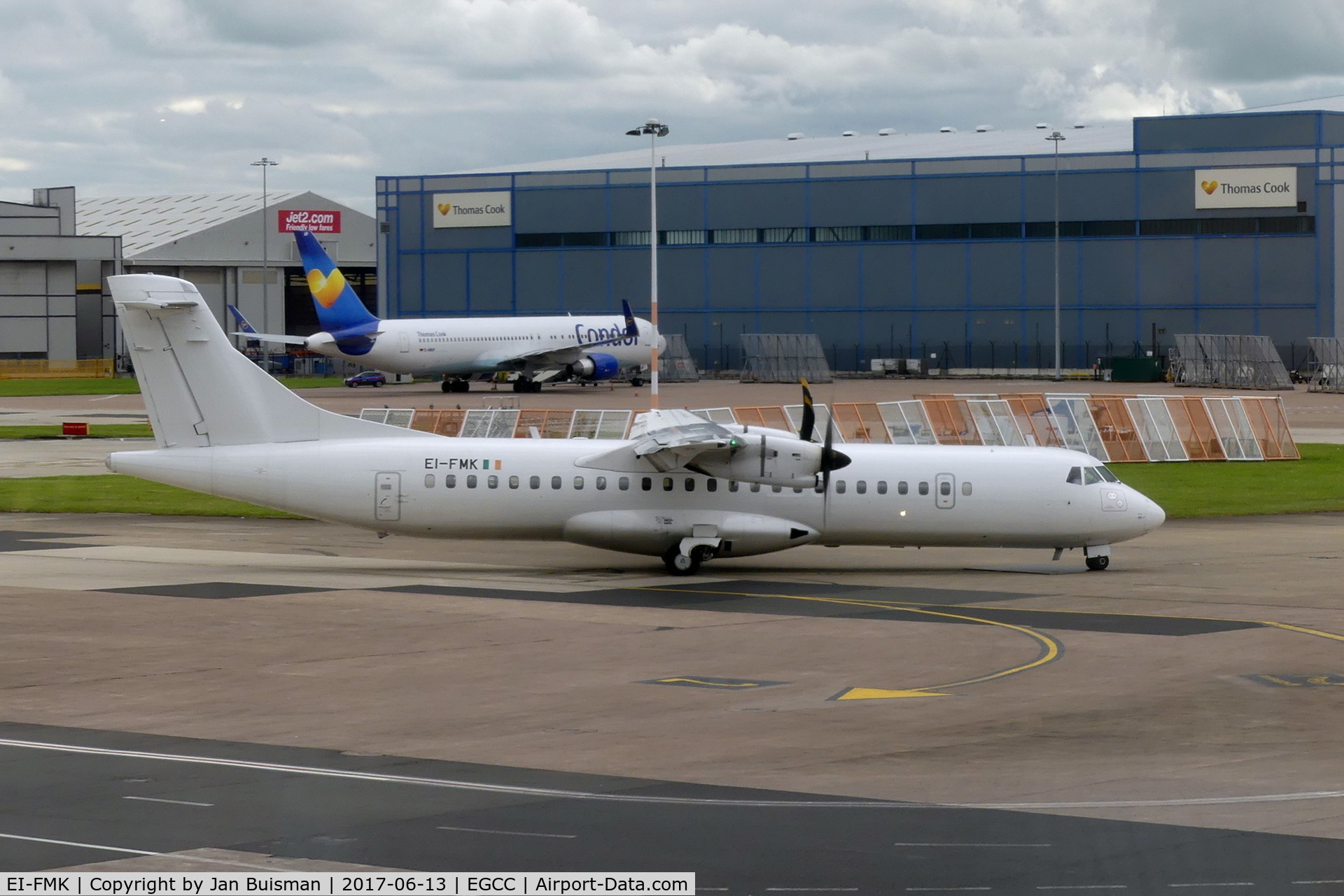 EI-FMK, 2015 ATR 72-212A C/N 1297, Aer Lingus Regional, all white