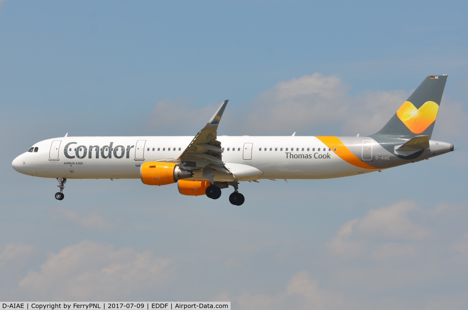 D-AIAE, 2014 Airbus A321-211 C/N 6376, Condor A321 landing