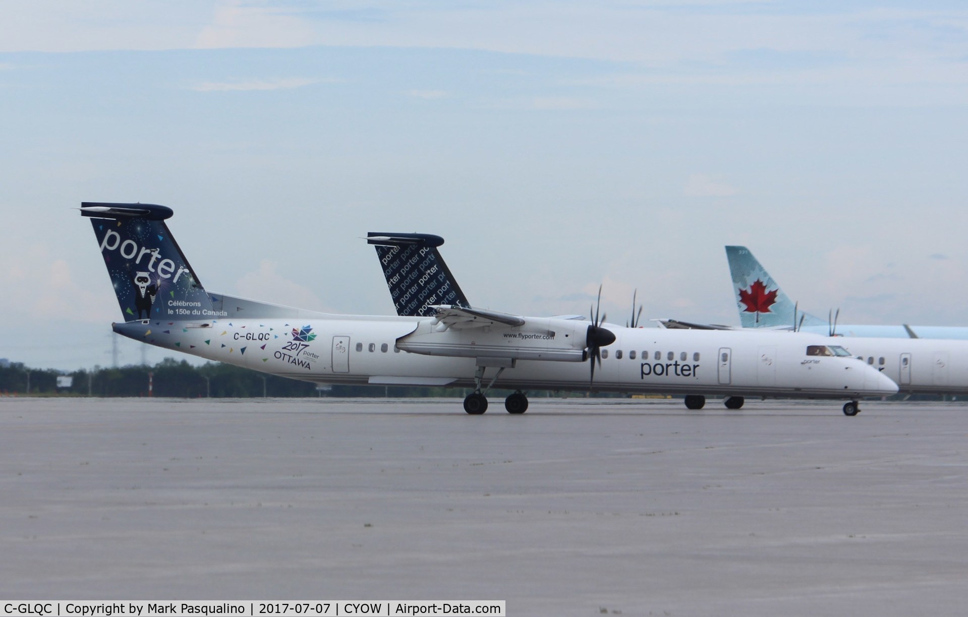 C-GLQC, 2006 De Havilland Canada DHC-8-402Q Dash 8 C/N 4134, DHC-8-402