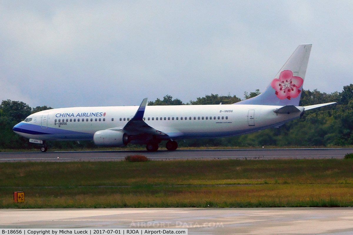 B-18656, 2014 Boeing 737-8MA C/N 40946, At Hiroshima