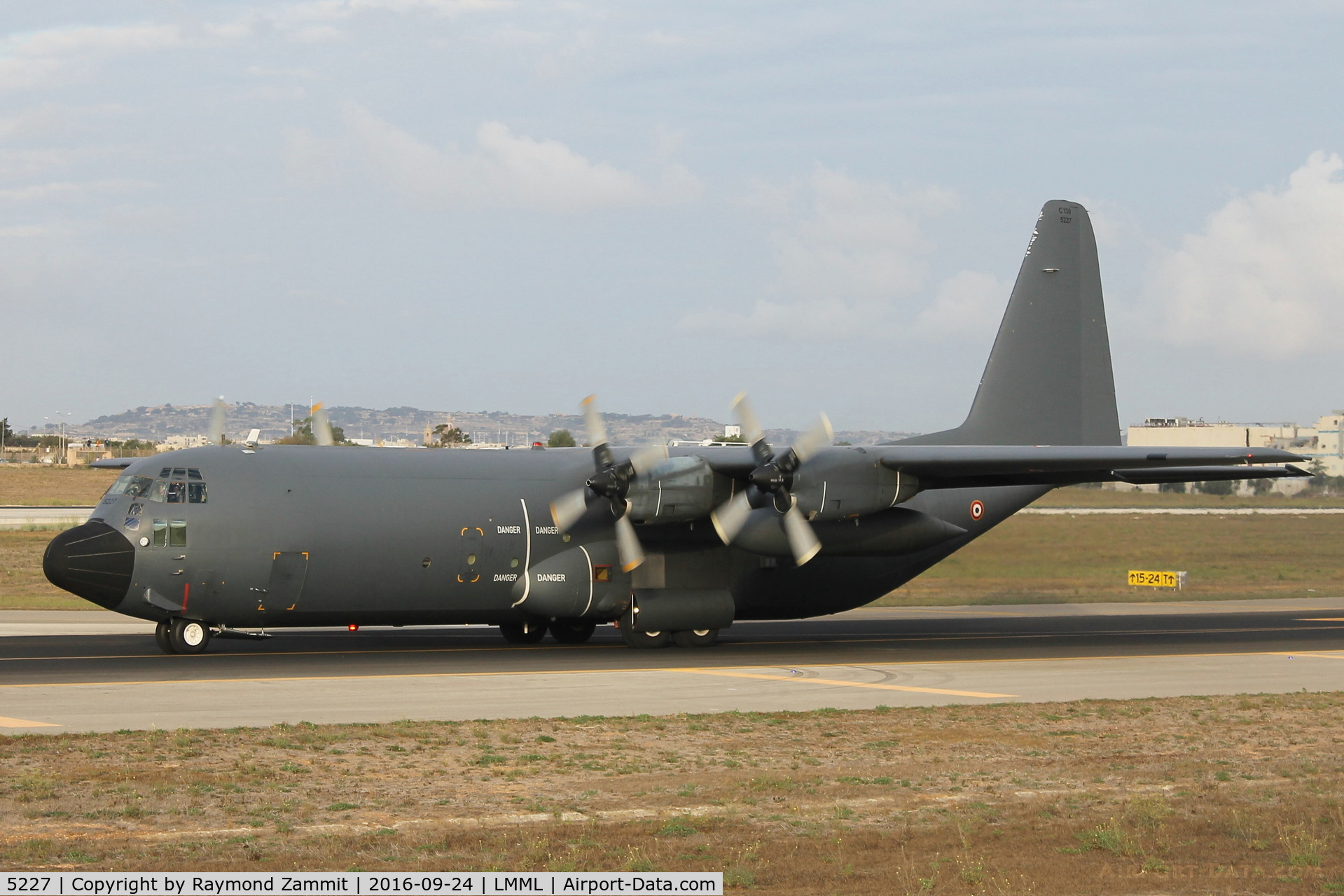 5227, Lockheed C-130H Hercules C/N 382-5227, Lochheed C-130H Hercules 5227/61-PL French Air Force