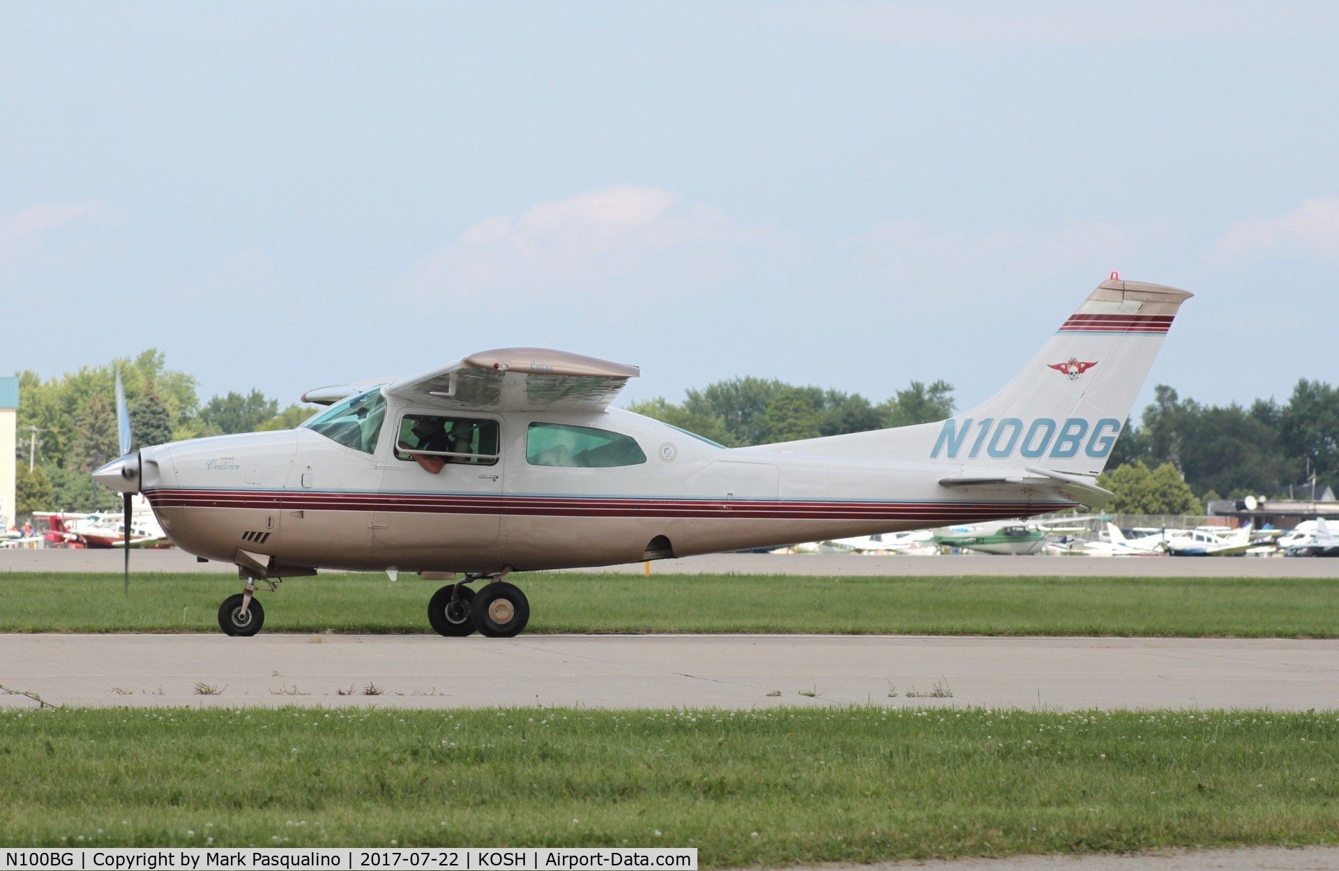 N100BG, 1974 Cessna T210L Turbo Centurion C/N 21060633, Cessna T210L
