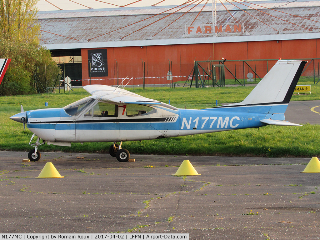 N177MC, 1976 Cessna 177RG Cardinal C/N 177RG1005, Parked