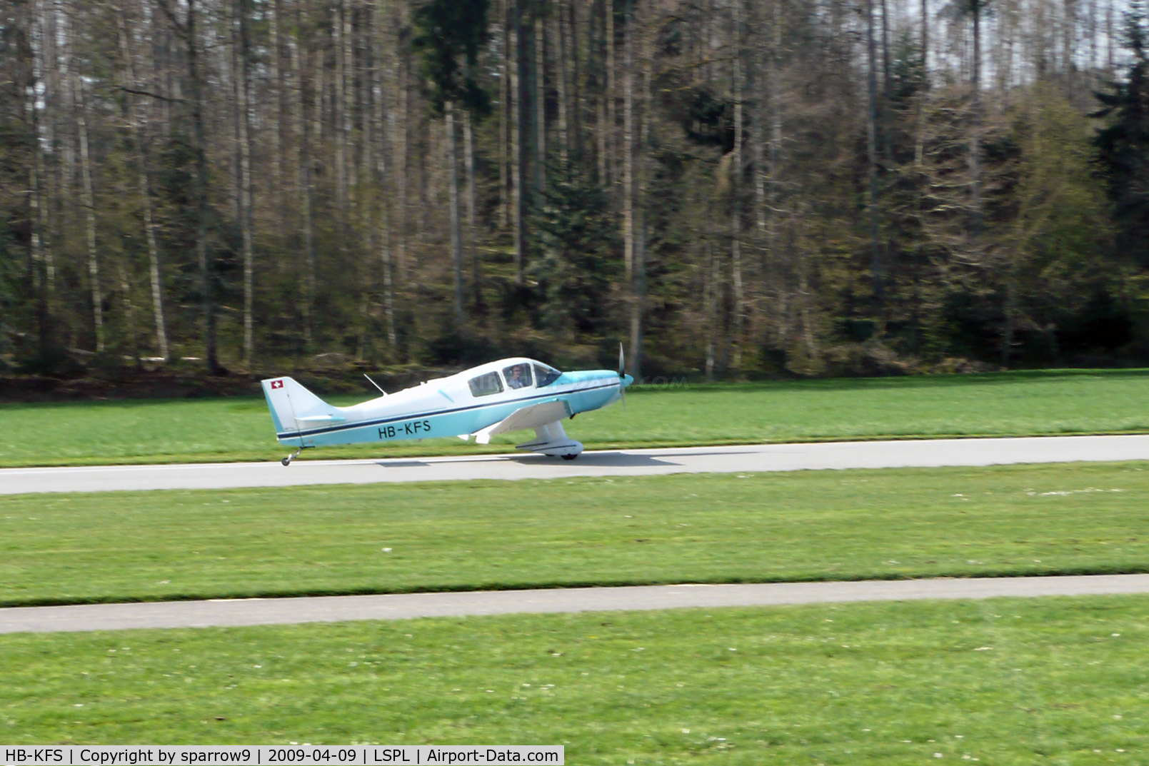 HB-KFS, 1966 CEA Jodel DR-250-160 Capitaine C/N 66, take-off from Langenthal-Bleienbach airfield