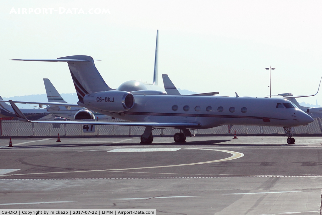 CS-DKJ, 2008 Gulfstream Aerospace V-SP G550 C/N 5174, Parked