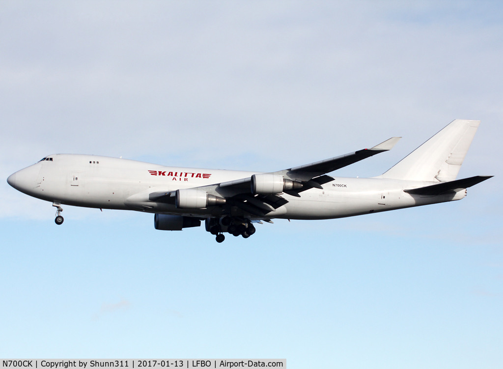 N700CK, 1997 Boeing 747-4R7F/SCD C/N 25868, Landing rwy 32L