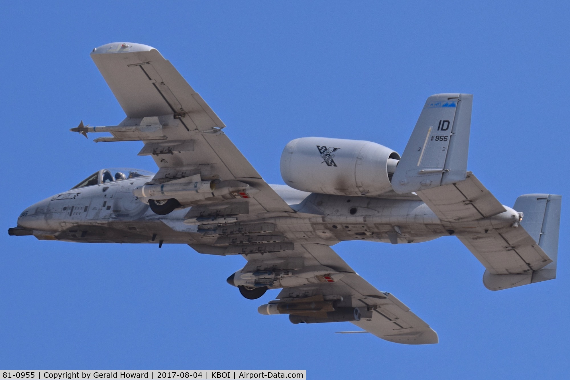 81-0955, 1981 Fairchild Republic A-10C Thunderbolt II C/N A10-0650, Low approach to RWY 28L.  190th Fighter Sq., Idaho ANG.