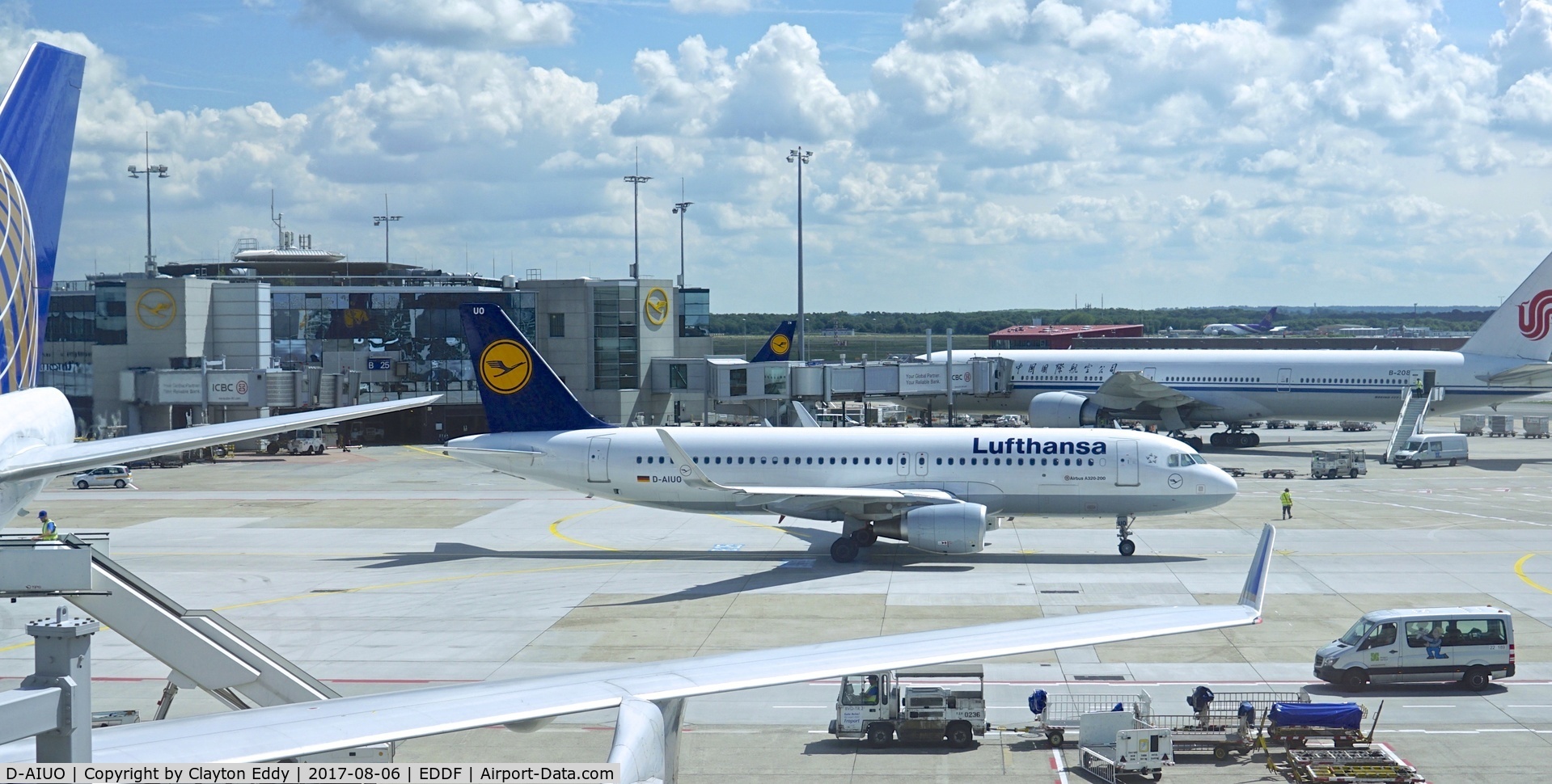 D-AIUO, 2015 Airbus A320-214 C/N 6636, Frankfurt Airport Germany. 2017.