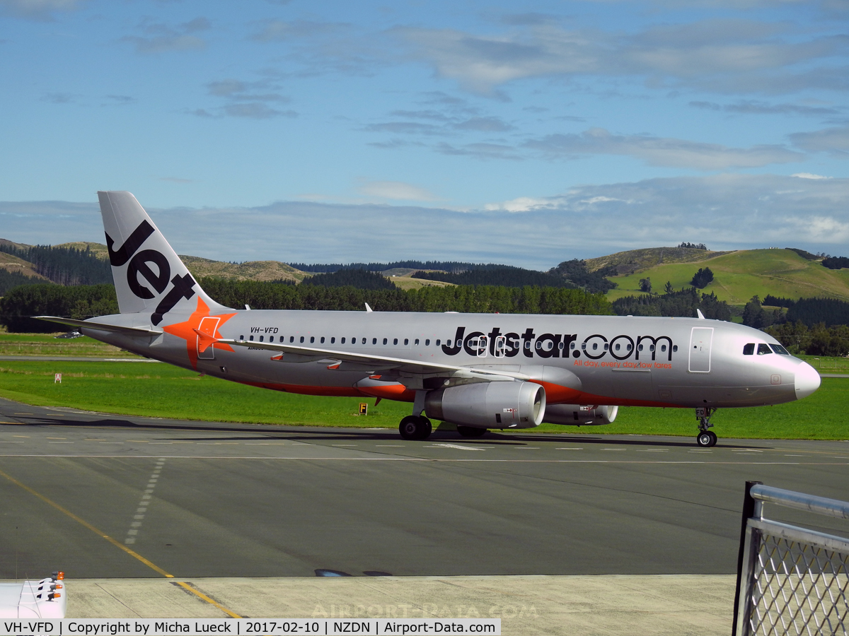 VH-VFD, 2011 Airbus A320-232 C/N 4922, At Dunedin