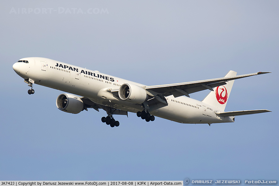 JA742J, 2009 Boeing 777-346/ER C/N 36129, Boeing 777-346/ER - Japan Airlines - JAL  C/N 36129, JA742J