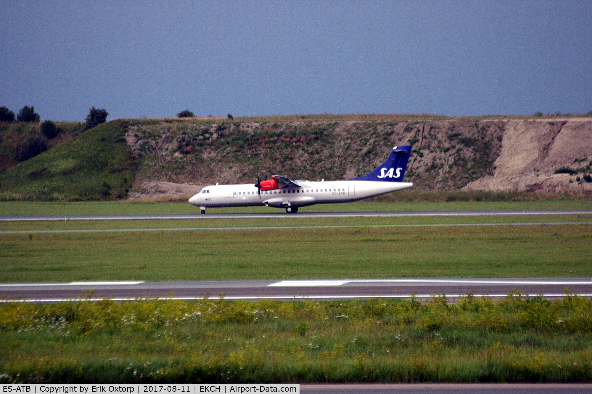 ES-ATB, 2012 ATR 72-600 (72-212A) C/N 1028, ES-ATB delivered to day from TLL (10AUG17).Landed rw 04R in stead og 04L.That is the reason for the distance shot.