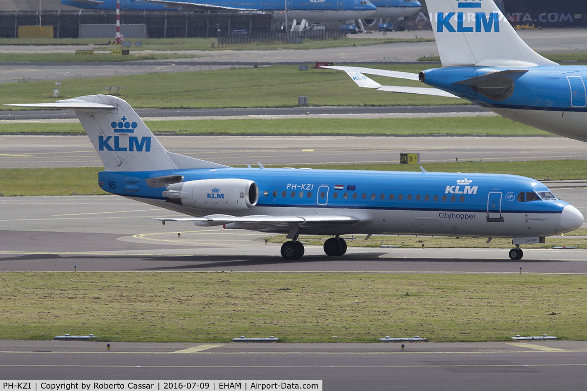 PH-KZI, 1997 Fokker 70 (F-28-0070) C/N 11579, Schiphol