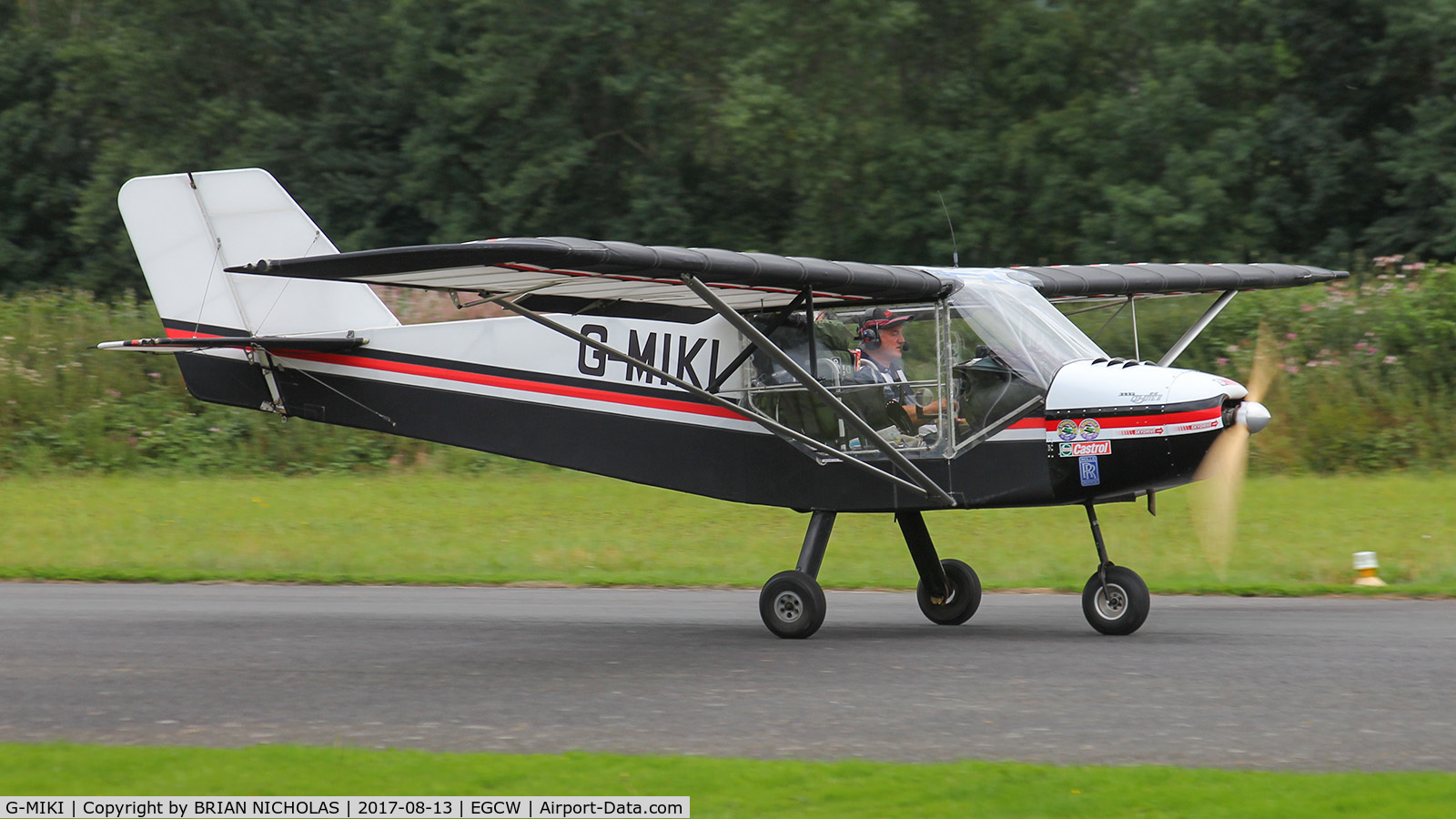 G-MIKI, 1997 Rans S-6ESA/TR Coyote II C/N PFA 204-13094, Departing Welshpool
