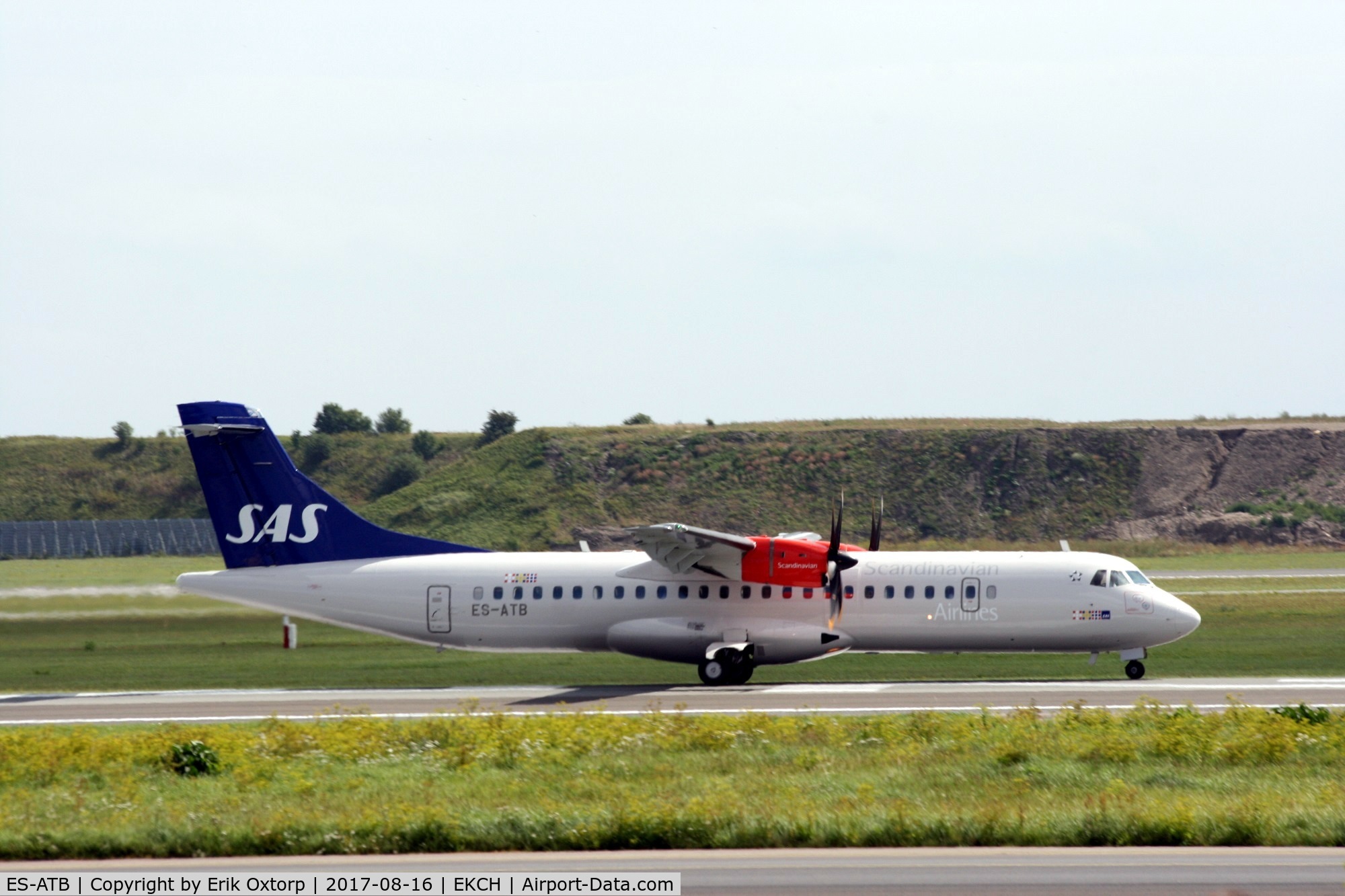 ES-ATB, 2012 ATR 72-600 (72-212A) C/N 1028, ES-ATB taking off rw 22R