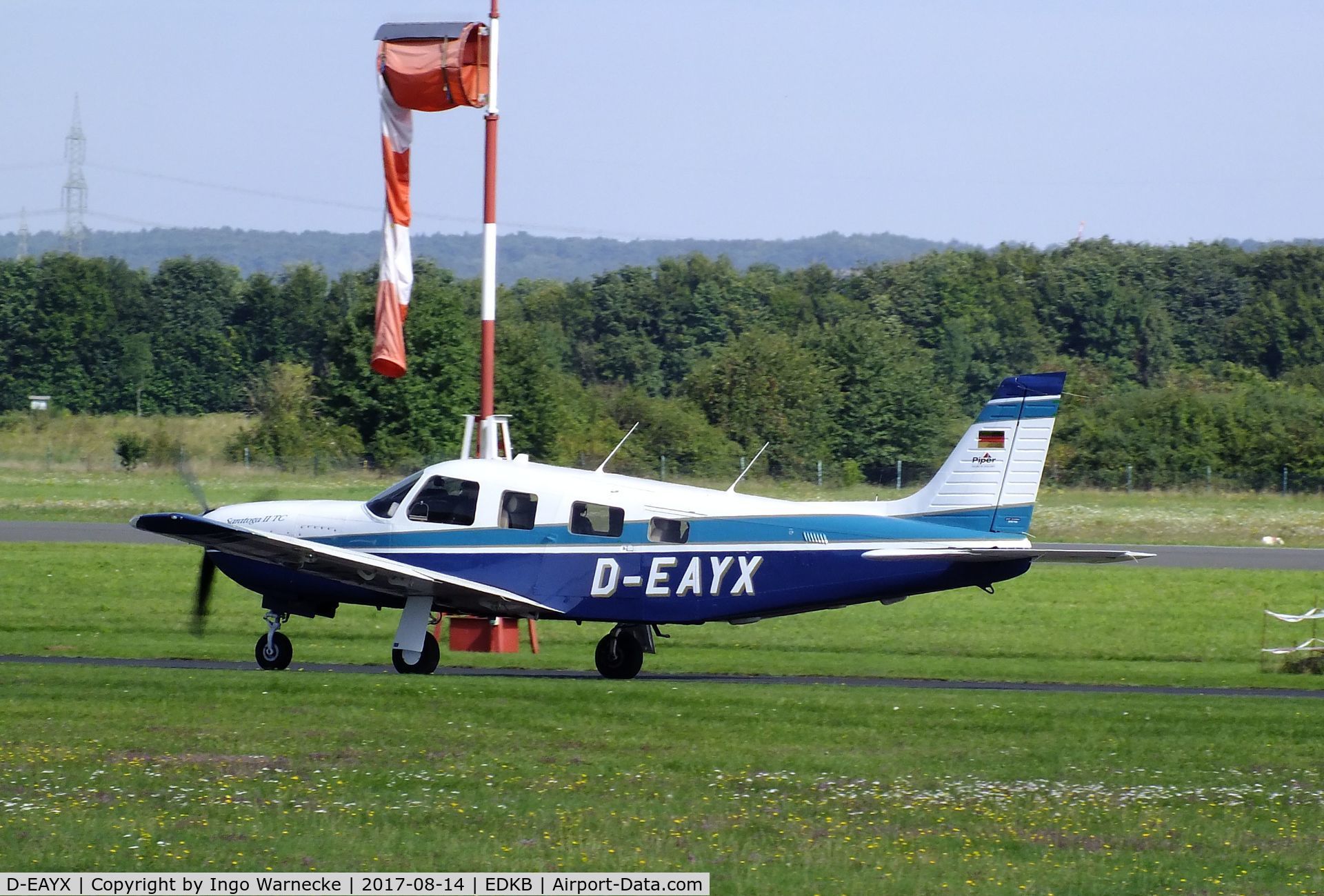 D-EAYX, 1997 Piper PA-32R-301T Turbo Saratoga C/N 3257024, Piper PA-32R-301T Turbo Saratoga at Bonn-Hangelar airfield