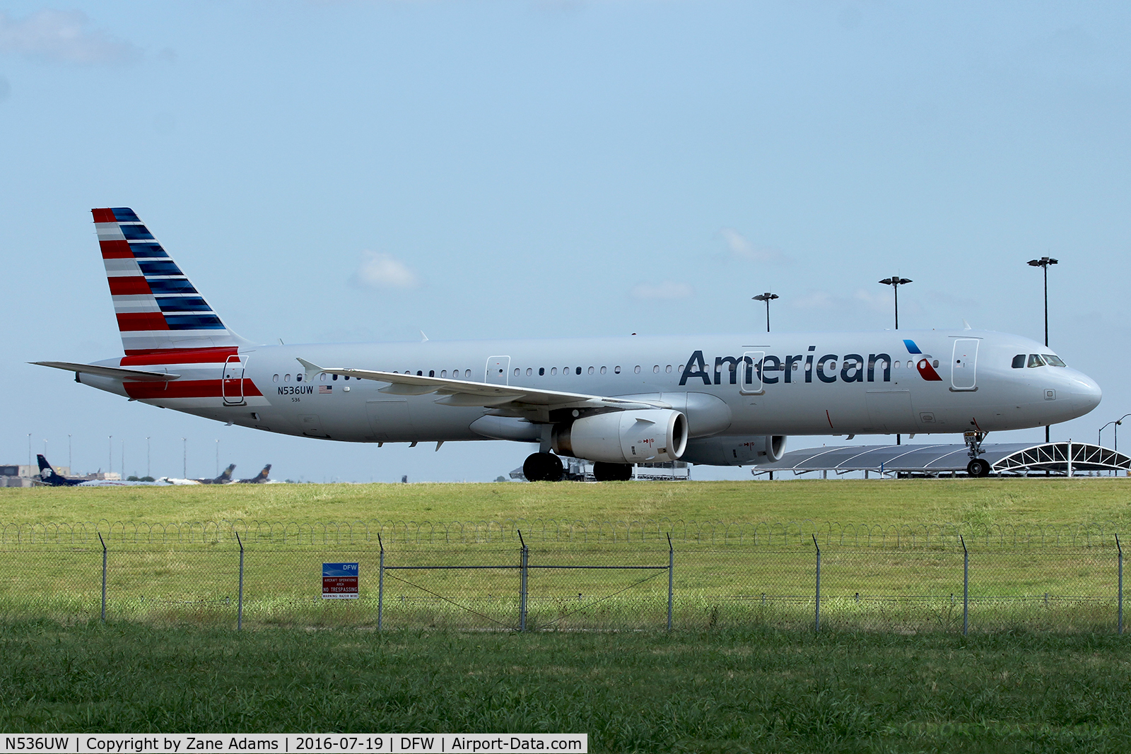 N536UW, 2009 Airbus A321-231 C/N 4025, Arriving at DFW Airport