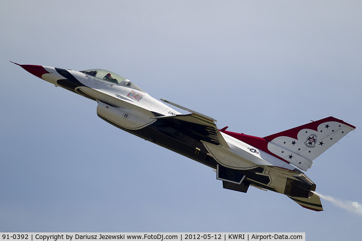 91-0392, 1993 General Dynamics F-16C Fighting Falcon C/N CC-90, F-16CM Fighting Falcon 91-0392 6 from USAF Thunderbirds  Nellis AFB, NV