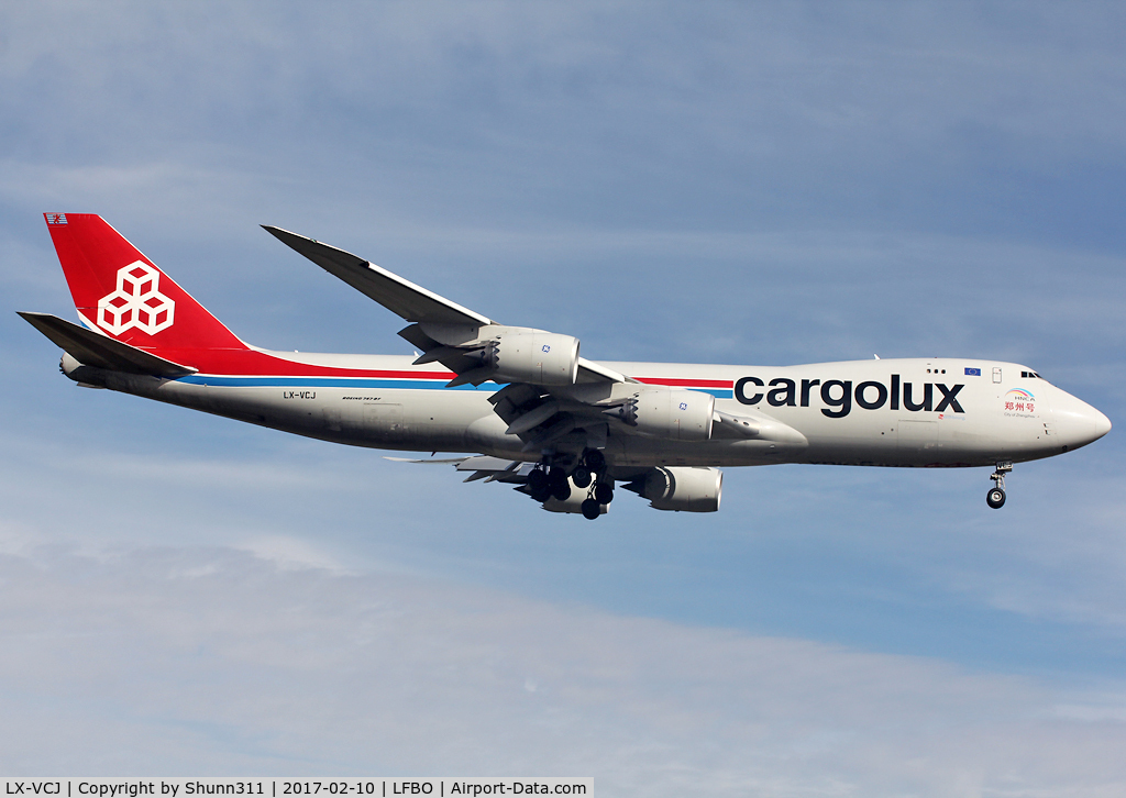 LX-VCJ, 2014 Boeing 747-8R7F C/N 38077, Landing rwy 14R